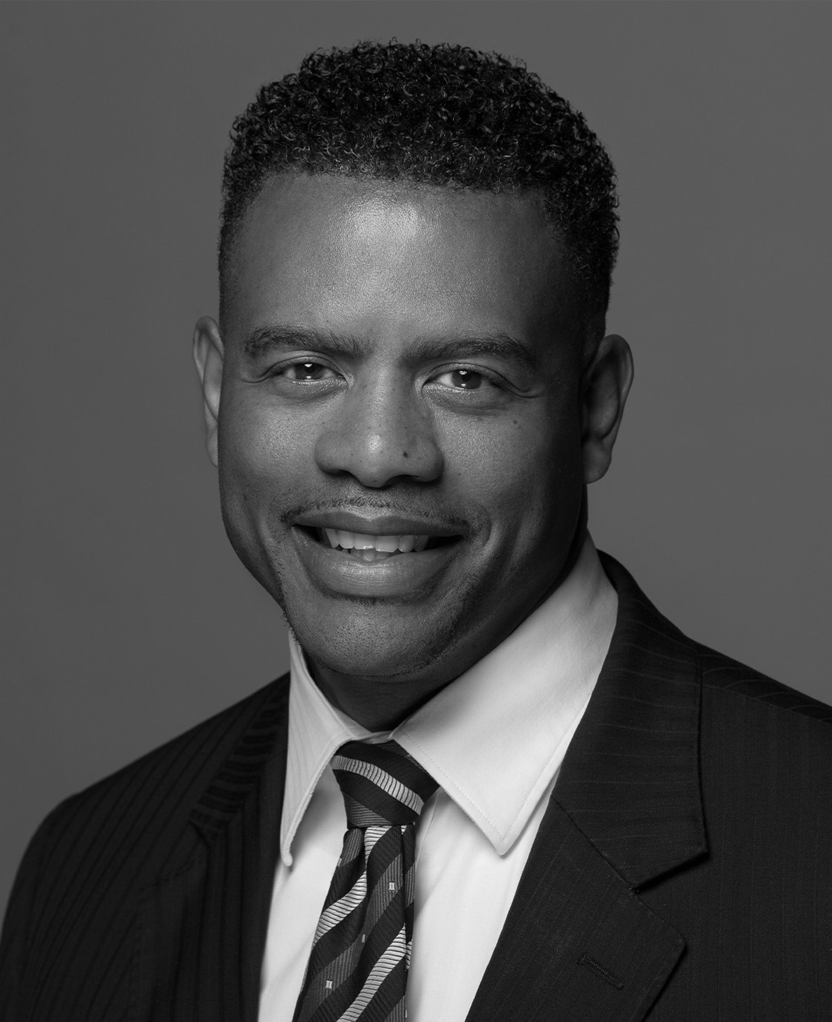 OfficiantPage_Tile_Headshot-EdJoseph